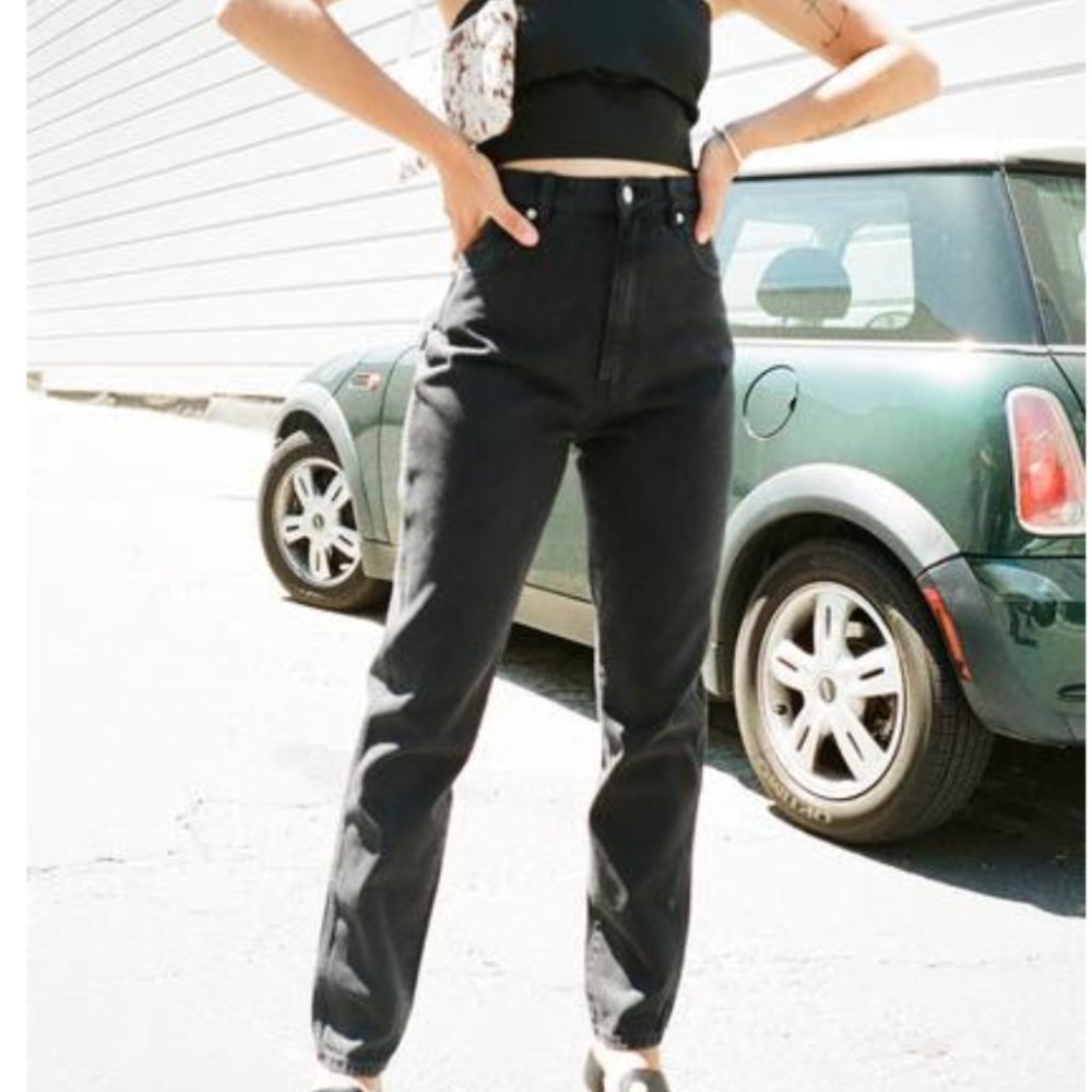 Rollas High Rise Elle Jean in Washed Black 26